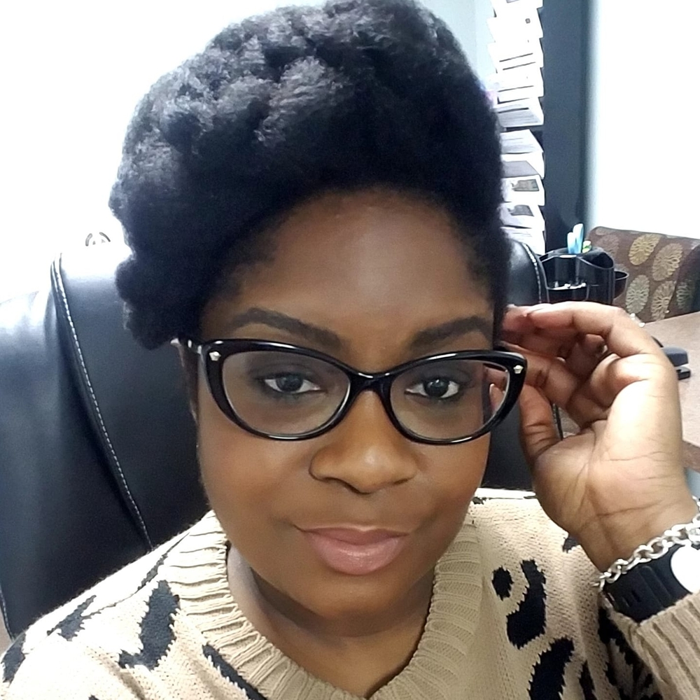 Meet your Posher, Jennifer